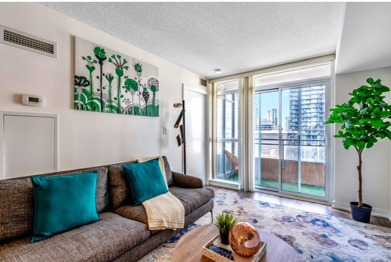 The Perfect Getaway Apartment Toronto Exterior photo